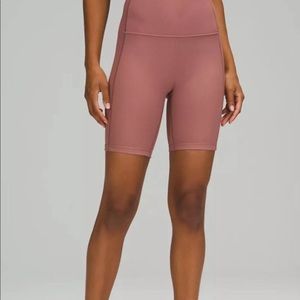 🔴SOLD🔴 Brand new Lululemon Ribbed Contoured High-Rise Short 8"